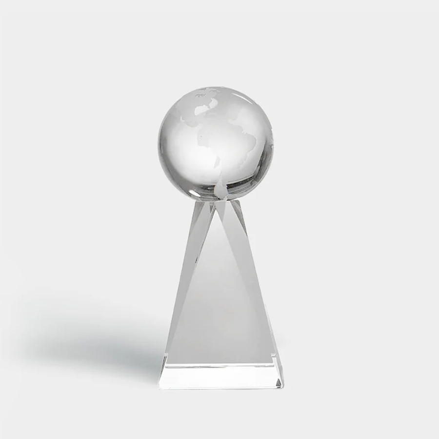 Monument Globe Award