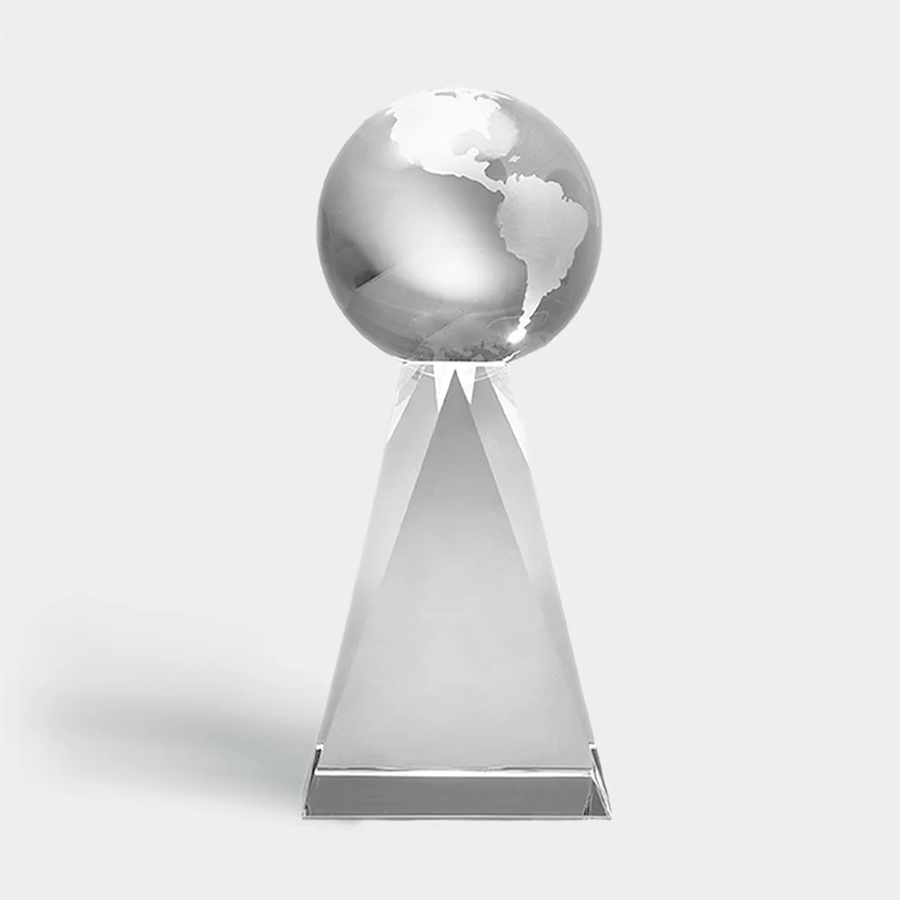 Monument Globe Award